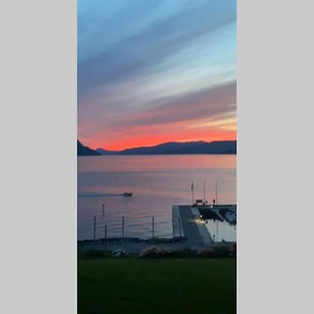 Flott Leilighet Med Spektakulaer Utsikt! Hjelmeland Экстерьер фото